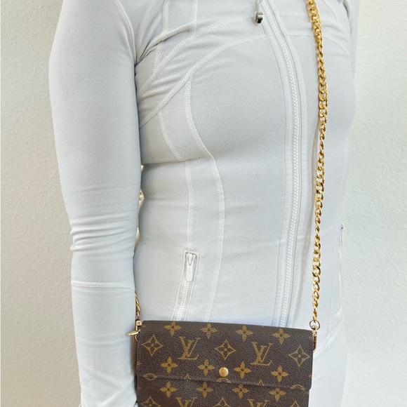 Louis Vuitton Sarah Monogram Long Bifold Wallet with *COA* - Picture 6 of 7